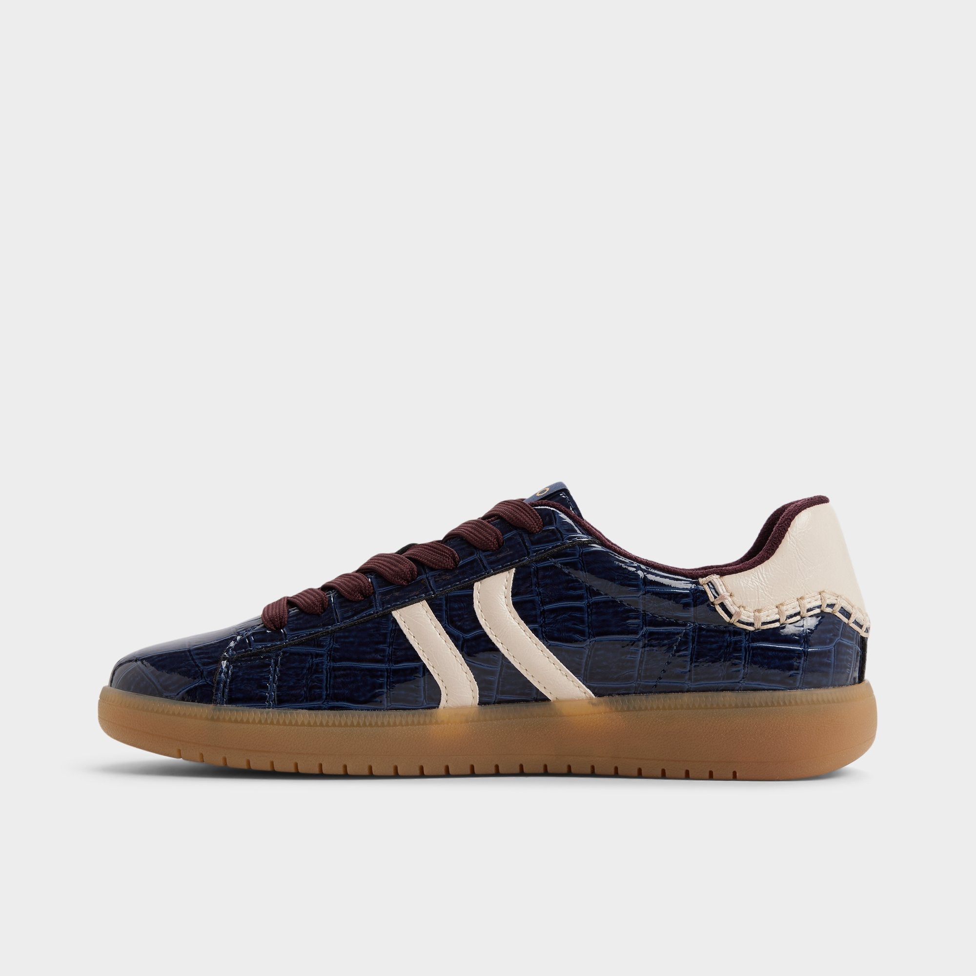 Chicsneaker2