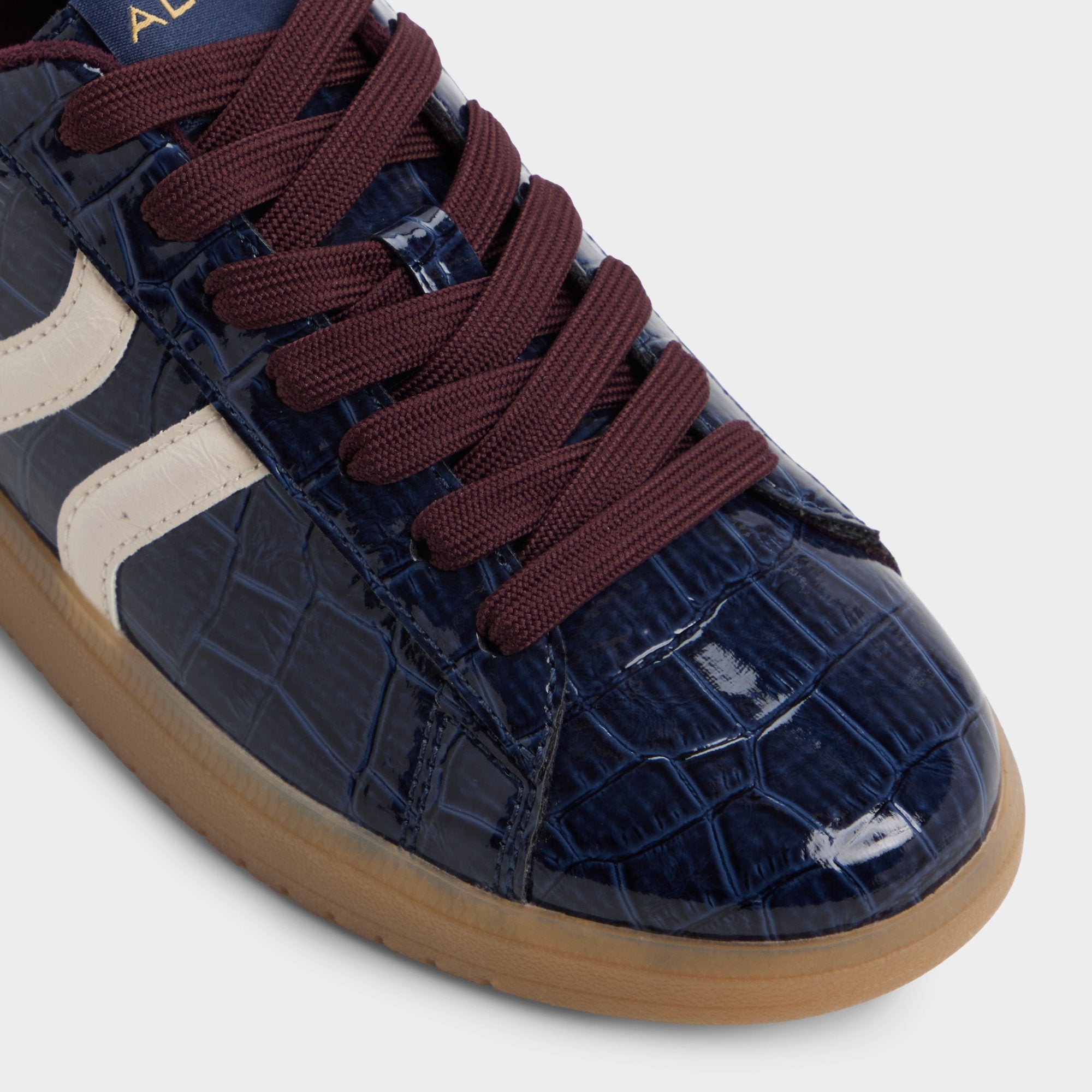 Chicsneaker2