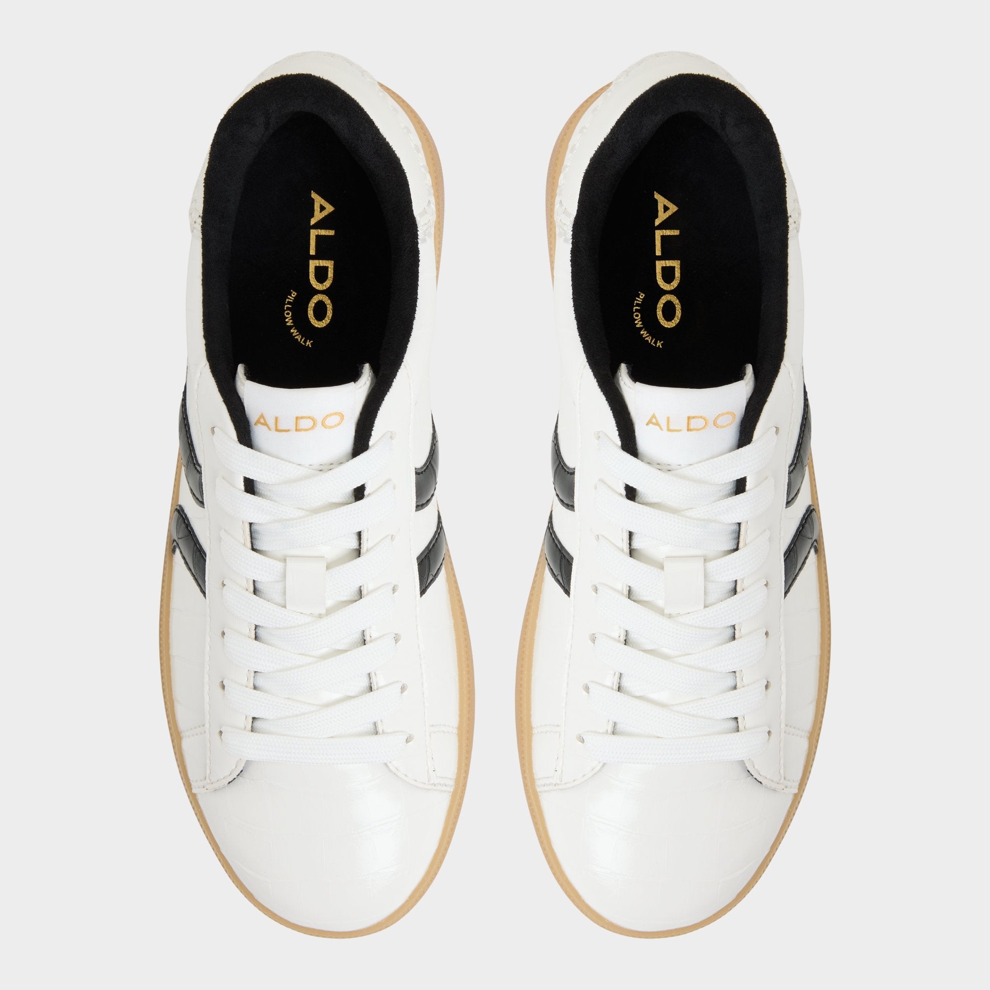 Chicsneaker2